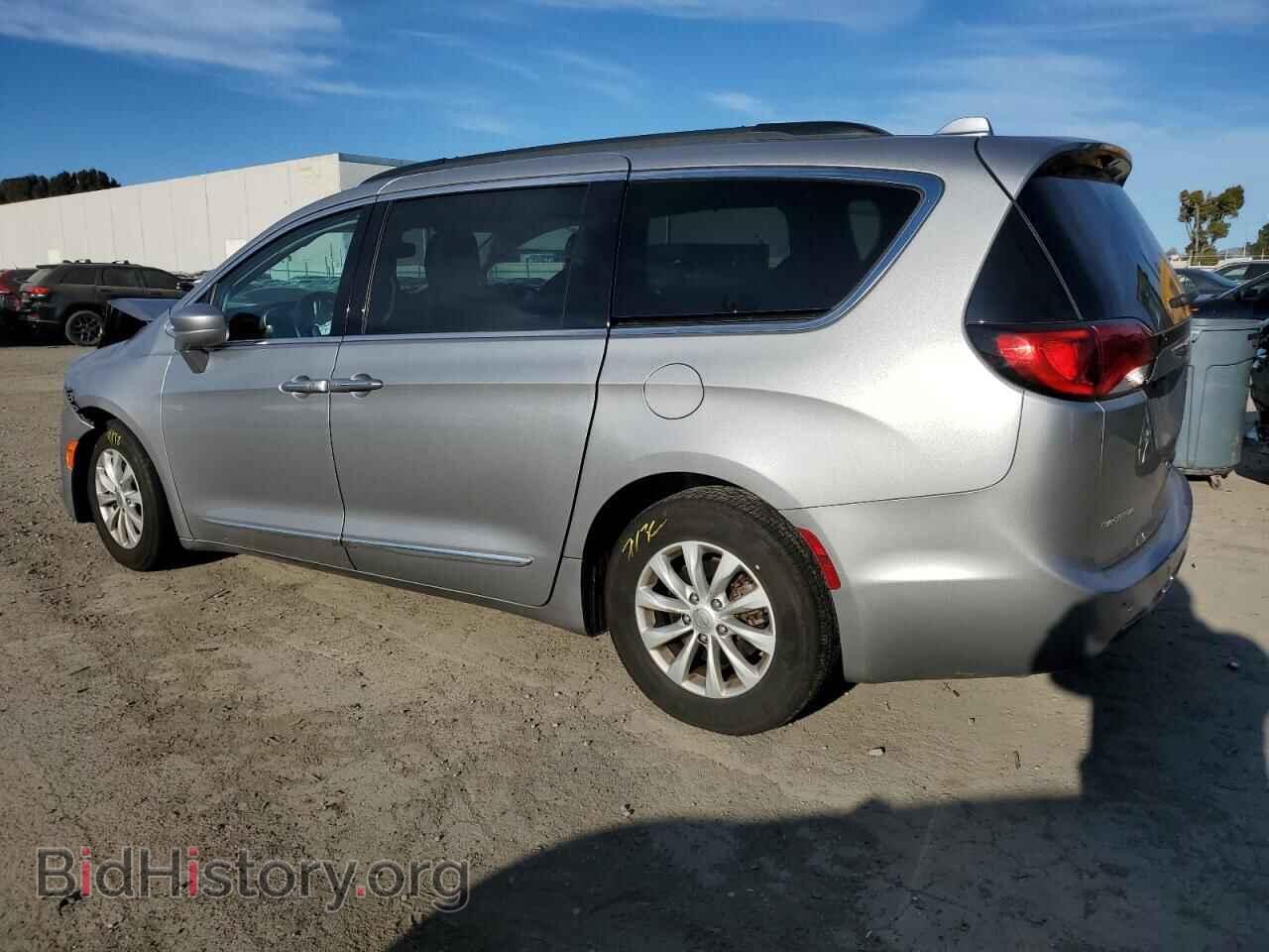2017 CHRYSLER PACIFICA - VIN: 2C4RC1BG5HR569667 - Фото 2