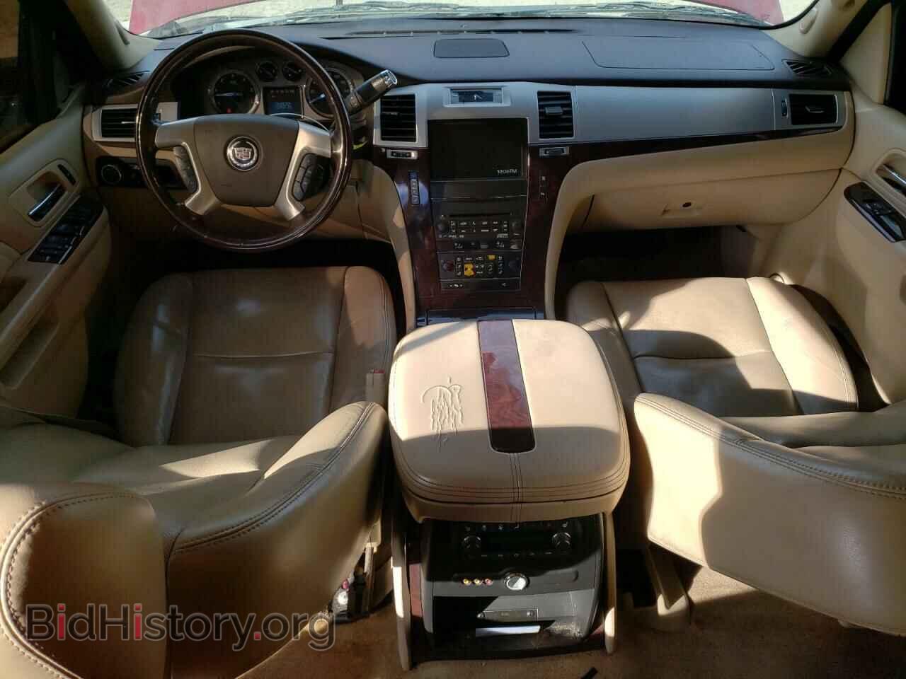 2011 CADILLAC ESCALADE - VIN: 1GYS4CEF3BR145313 - Фото 8