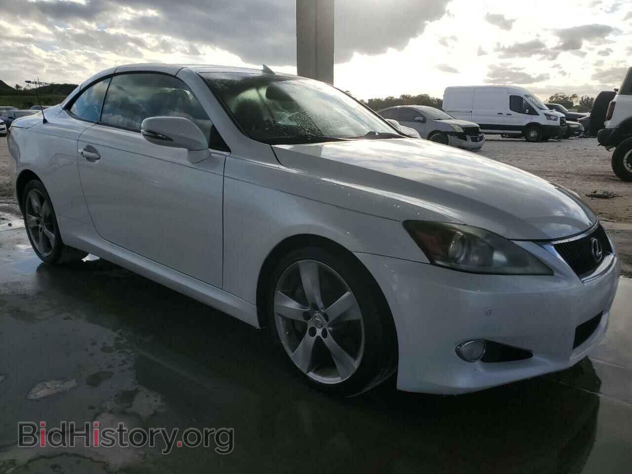 2011 LEXUS IS - VIN: JTHFE2C22B2506200 - Photo 4