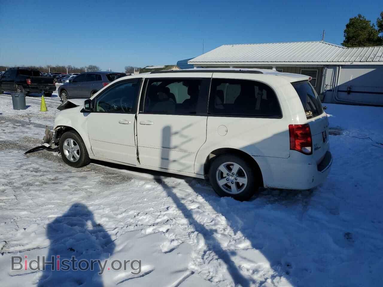 2013 DODGE CARAVAN - VIN: 2C4RDGCG7DR551728 - Фото 2