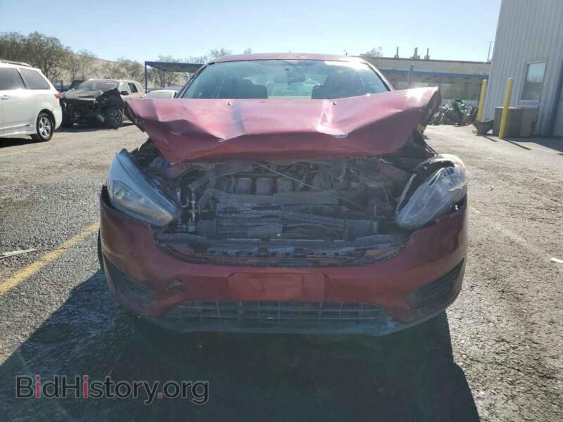 2017 Ford FOCUS (VIN 1FADP3F2XHL329201) — photo 5 of 14