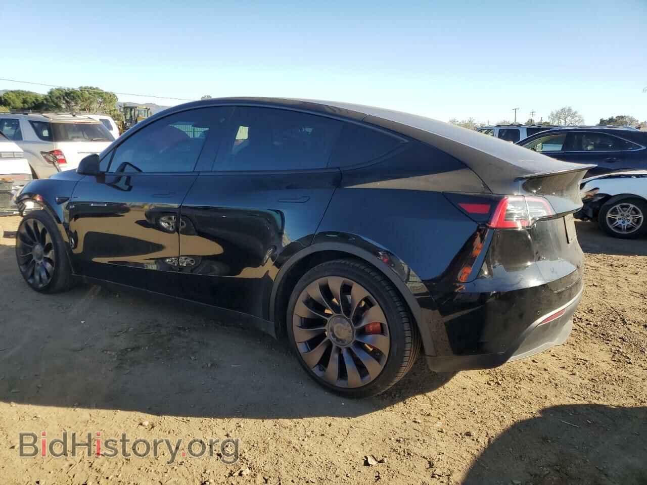 2022 TESLA MODEL Y - VIN: 7SAYGDEF9NF547587 - Фото 2