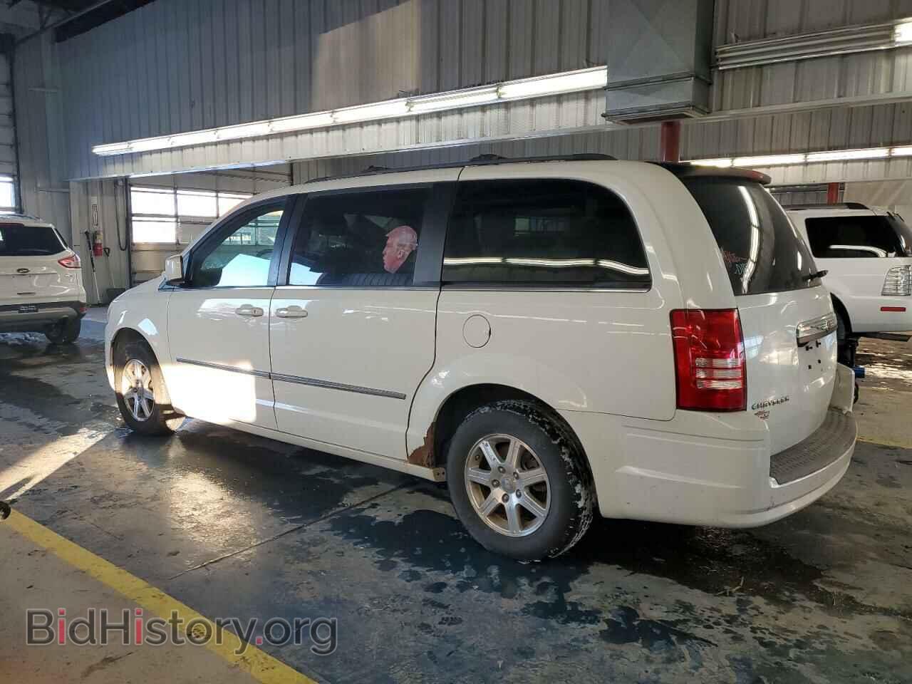 2010 CHRYSLER MINIVAN - VIN: 2A4RR5D18AR109367 - Photo 2