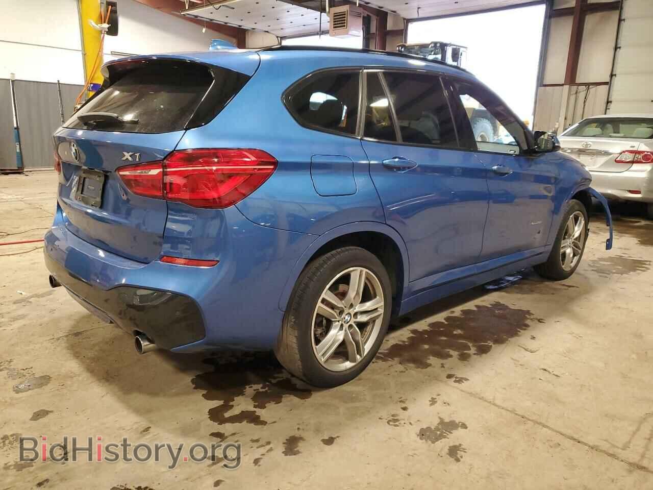 2017 BMW X1 - VIN: WBXHT3C32H5F78445 - Фото 3
