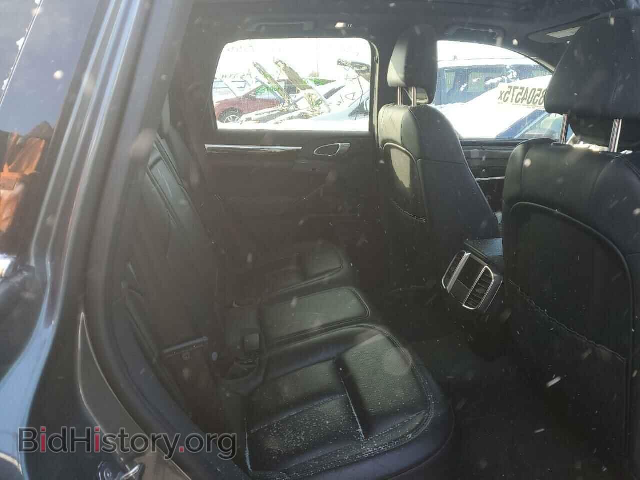 2016 PORSCHE CAYENNE - VIN: WP1AA2A21GLA10038 - Photo 10
