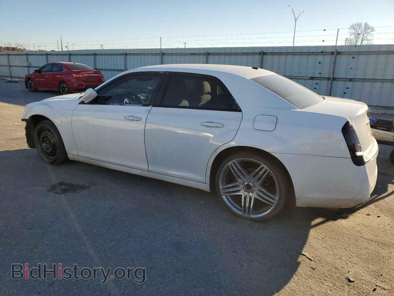2012 CHRYSLER 300 - VIN: 2C3CCAAG8CH104679 - Фото 2