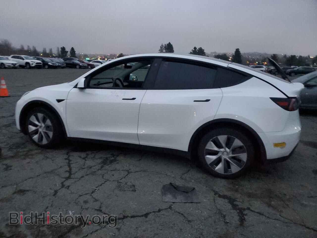 2022 TESLA MODEL Y - VIN: 7SAYGDEE4NF364721 - Photo 2
