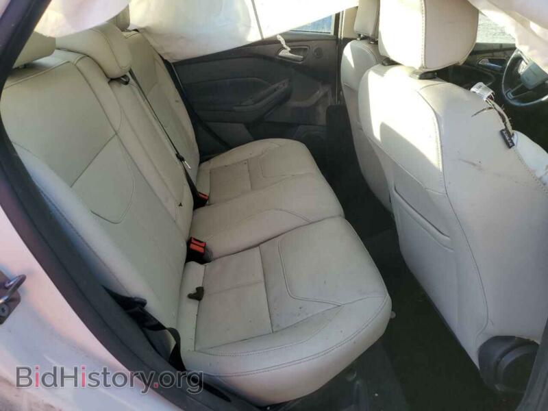 2017 Ford FOCUS (VIN 1FADP3J25HL260716) — photo 10 of 12