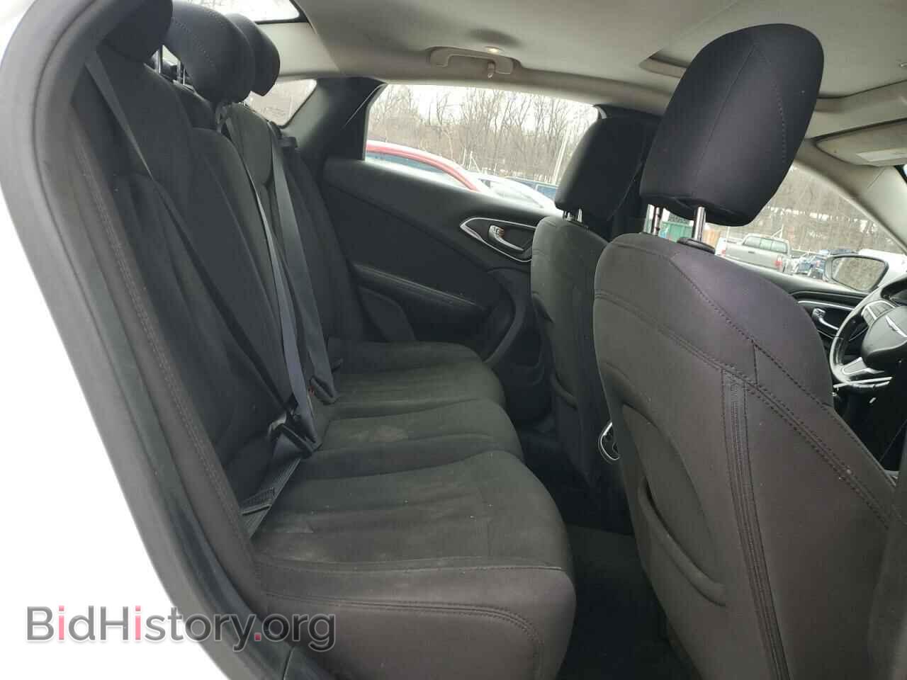 2015 CHRYSLER 200 - VIN: 1C3CCCAB5FN600504 - Фото 10