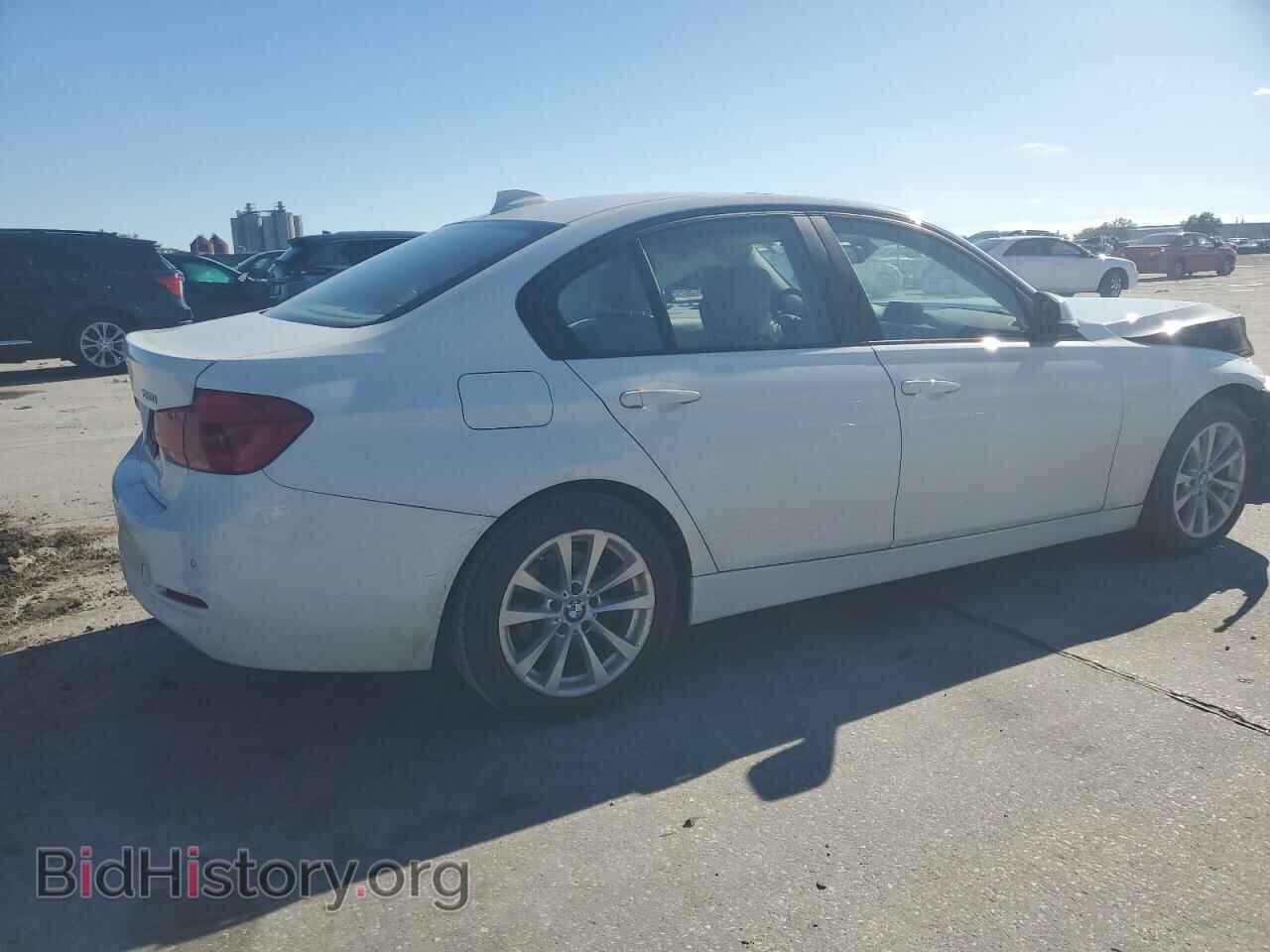 2016 BMW 3 SERIES - VIN: WBA8E1G53GNT99721 - Фото 3