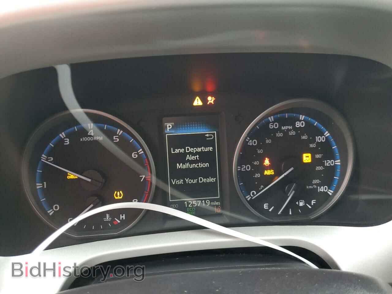 2017 TOYOTA RAV4 - VIN: 2T3ZFREV4HW331122 - Фото 9