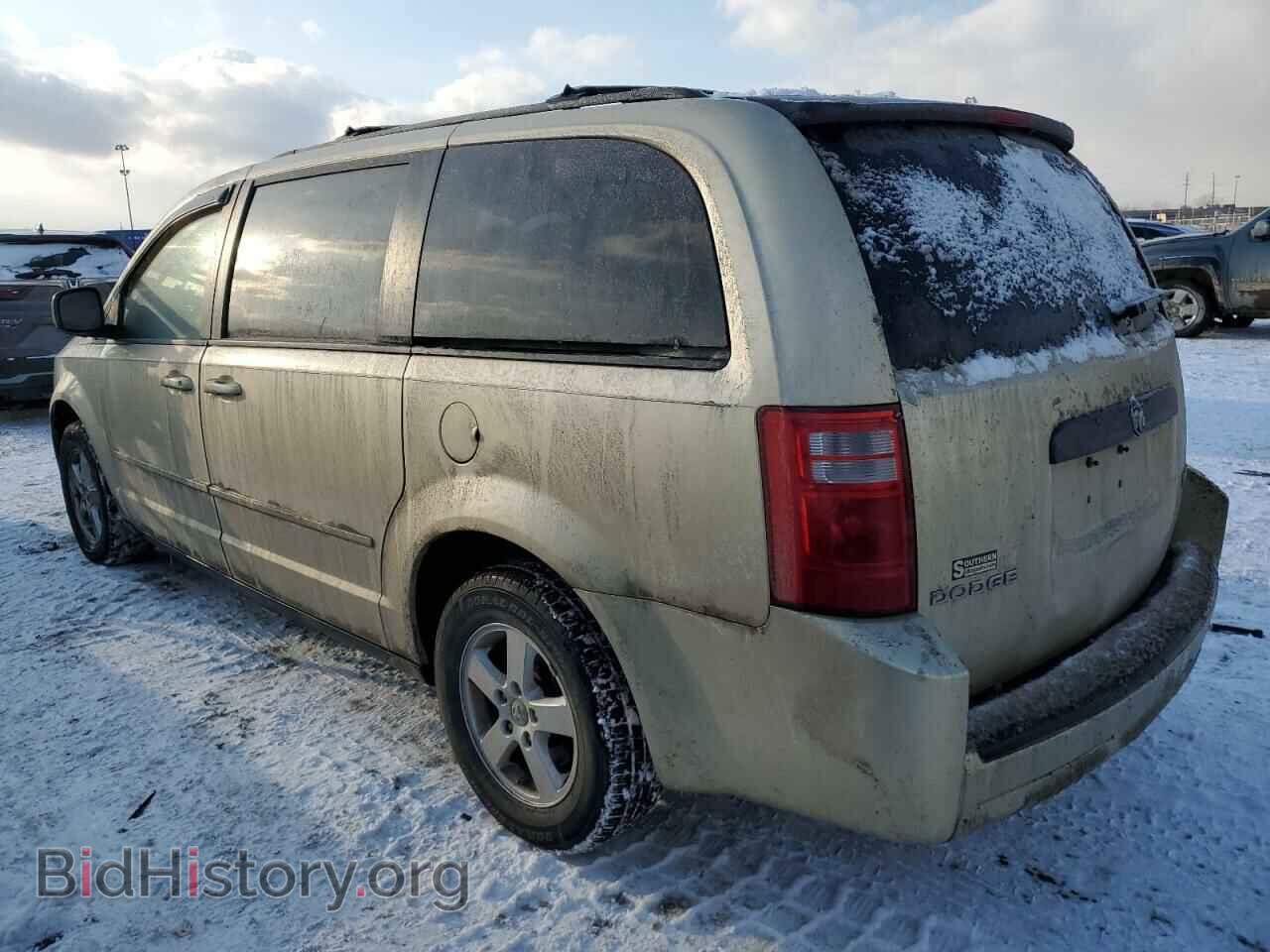 2010 DODGE CARAVAN - VIN: 2D4RN3D1XAR477297 - Photo 2
