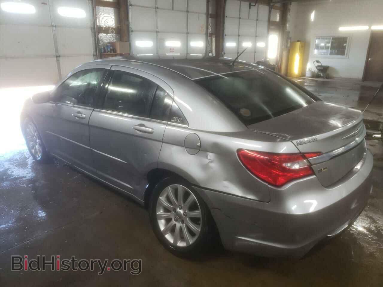 2013 CHRYSLER 200 - VIN: 1C3CCBBGXDN669108 - Фото 2