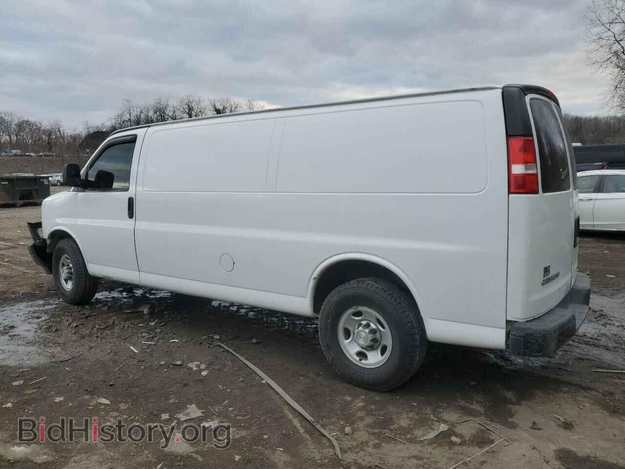 2017 CHEVROLET EXPRESS - VIN: 1GCWGBFF2H1336512 - Фото 2