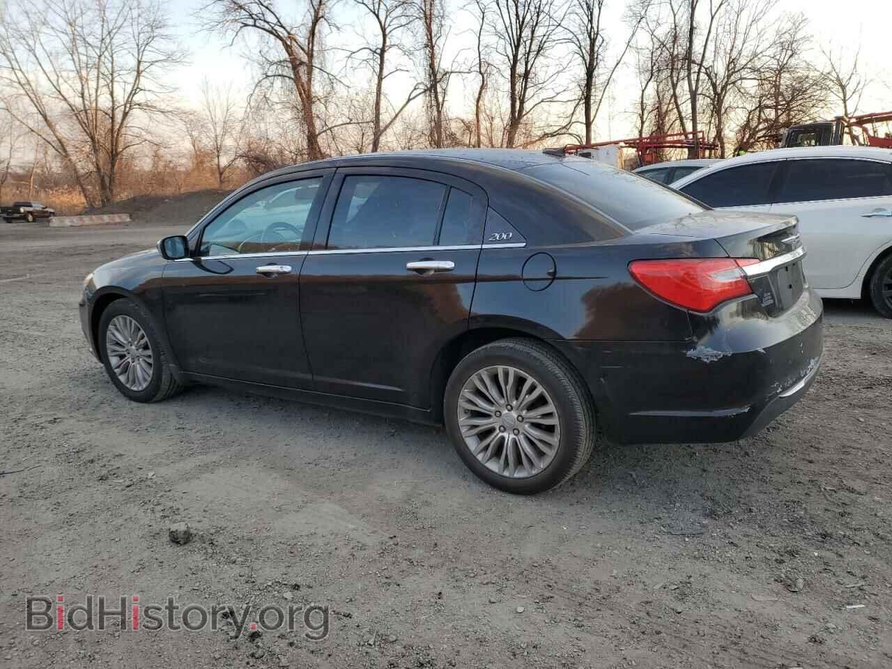 2011 CHRYSLER 200 - VIN: 1C3BC2FG9BN619321 - Фото 2
