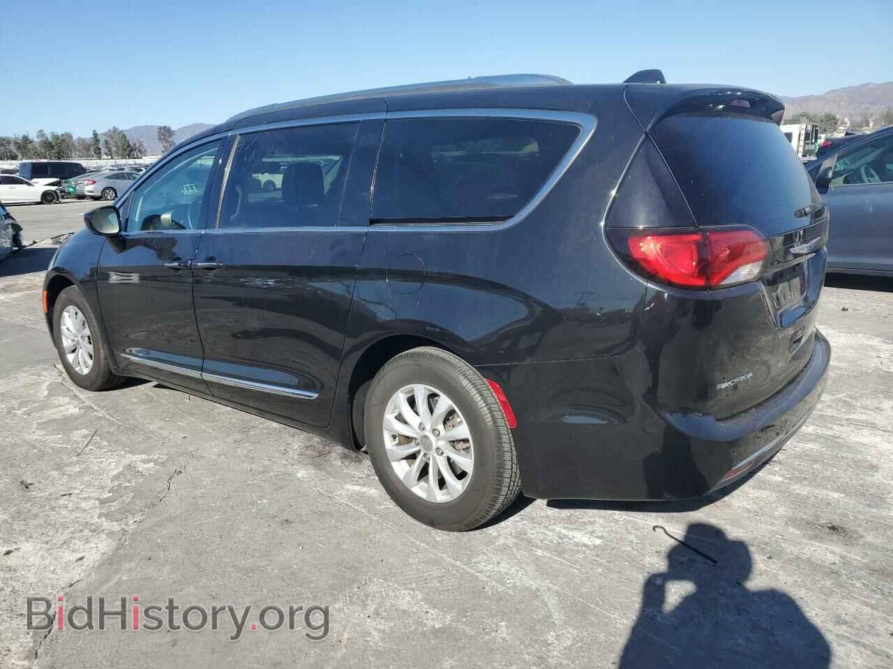 2018 CHRYSLER PACIFICA - VIN: 2C4RC1BG4JR322906 - Фото 2