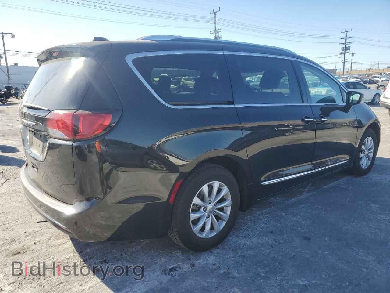 2018 CHRYSLER PACIFICA - VIN: 2C4RC1BG4JR322906 - Фото 3