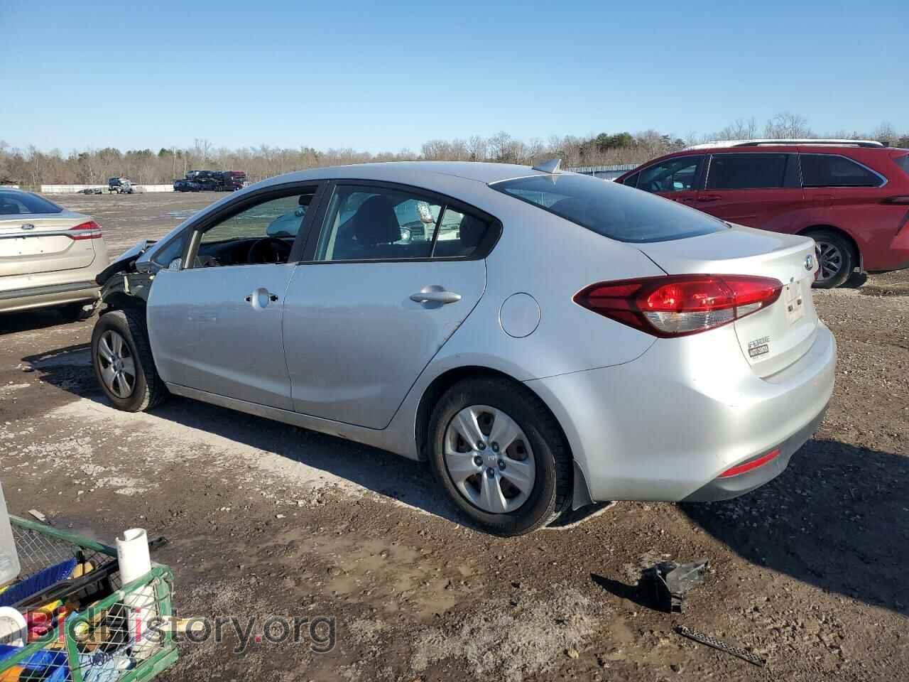 2017 KIA FORTE - VIN: 3KPFK4A70HE085609 - Фото 2