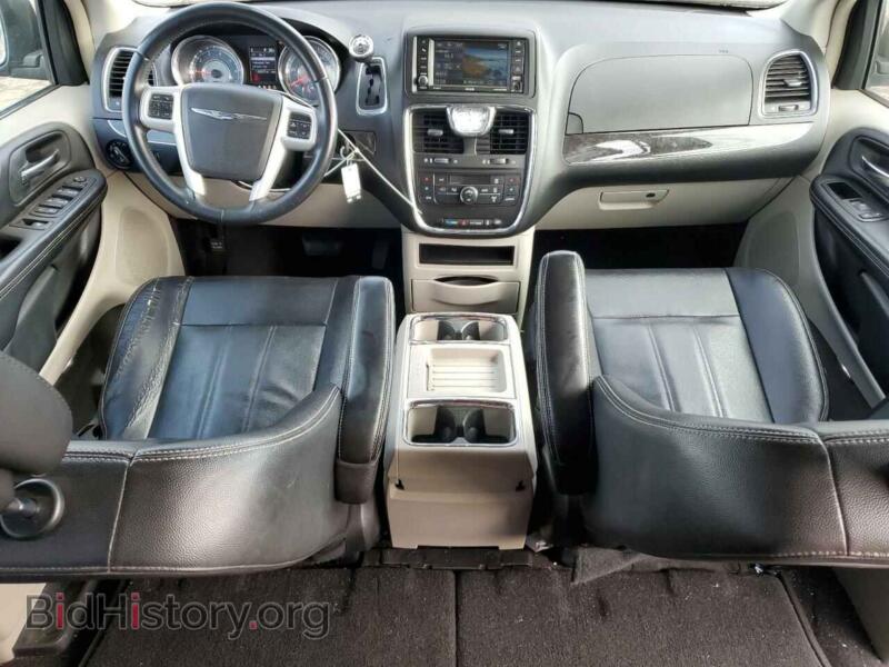 2015 Chrysler MINIVAN (VIN 2C4RC1BG4FR637552) — photo 8 of 13