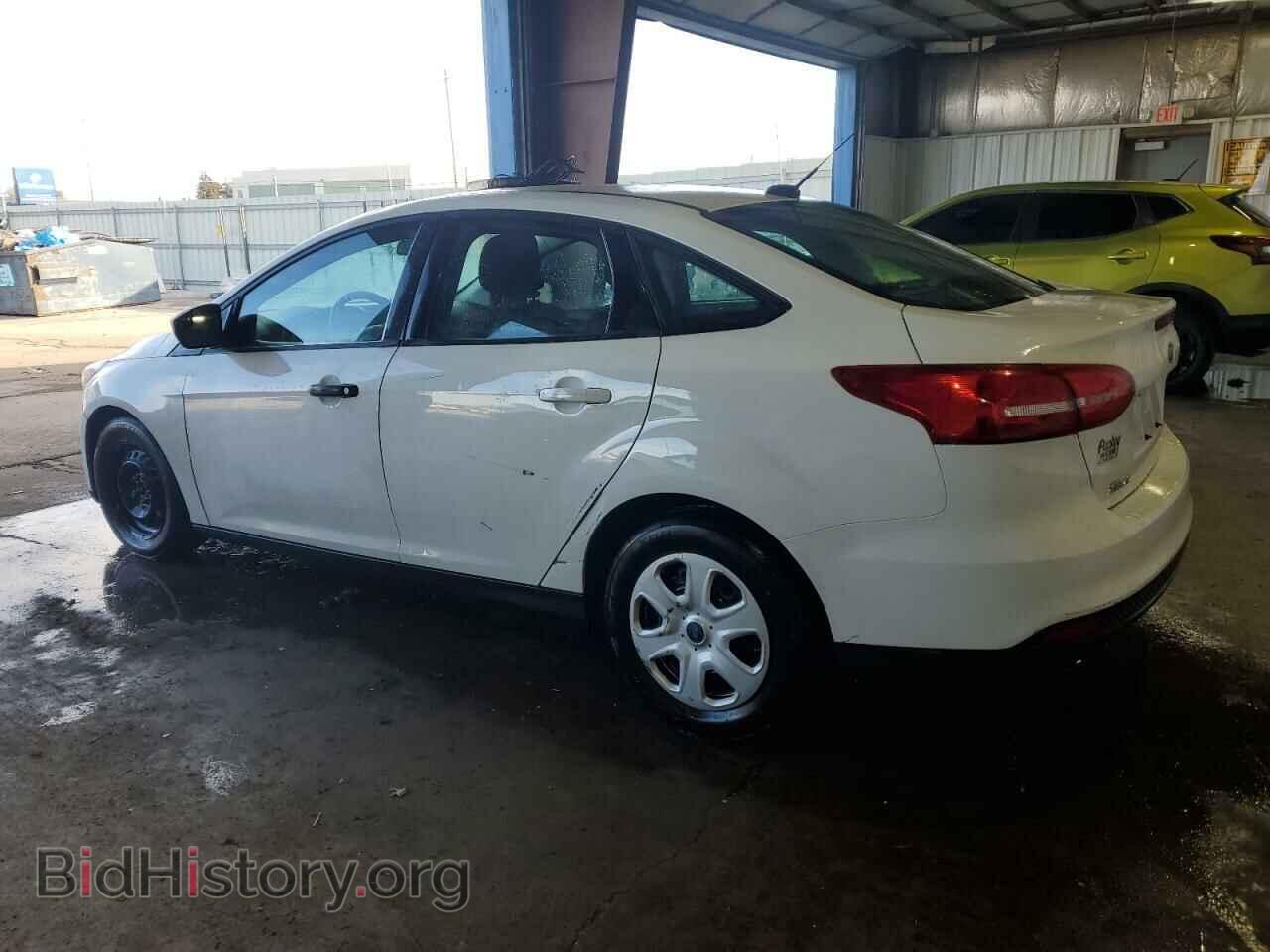 2018 FORD FOCUS - VIN: 1FADP3E2XJL325527 - Фото 2