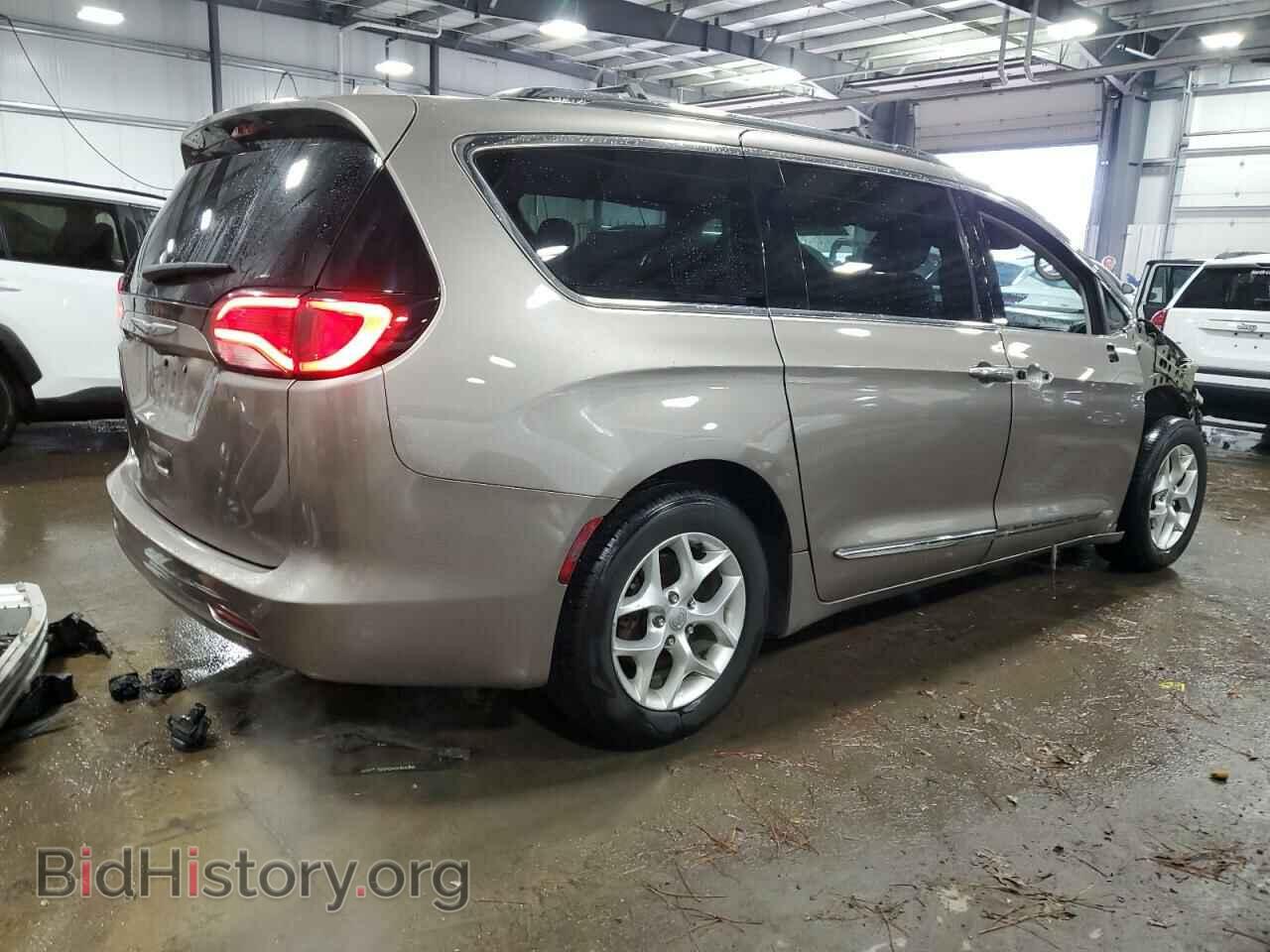 2017 CHRYSLER PACIFICA - VIN: 2C4RC1EG9HR684039 - Фото 3