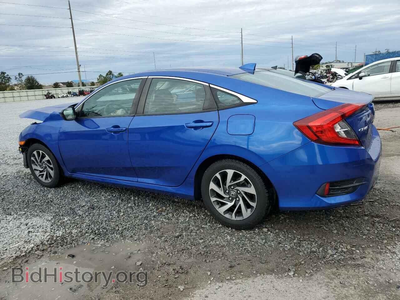 2018 HONDA CIVIC - VIN: 2HGFC2F7XJH577666 - Фото 2