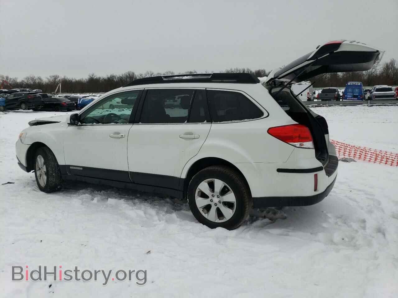 2011 SUBARU OUTBACK - VIN: 4S4BRBLC5B3350429 - Photo 2