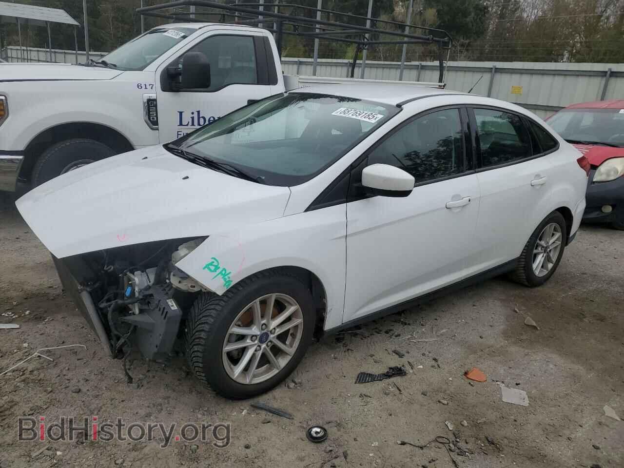Photo 1FADP3F27JL327587 - FORD FOCUS 2018