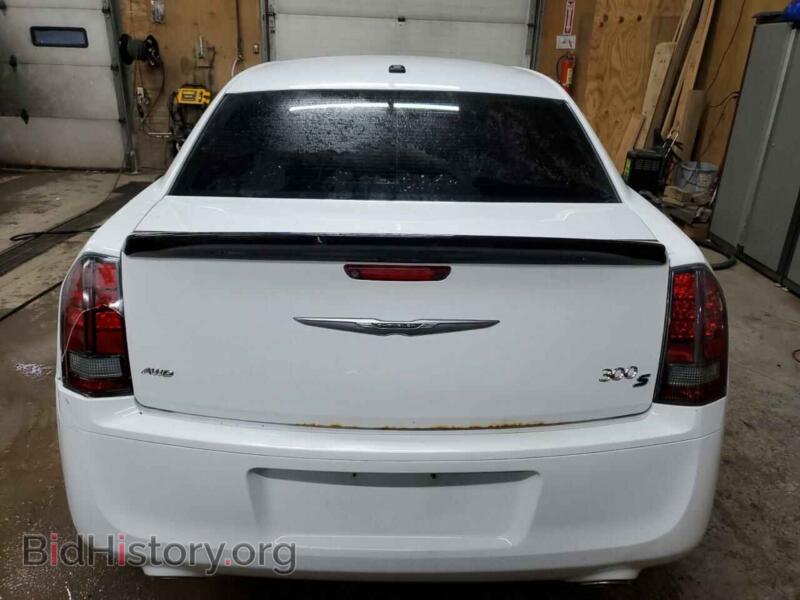 2014 Chrysler 300 (VIN 2C3CCAGG5EH384460) — photo 6 of 12