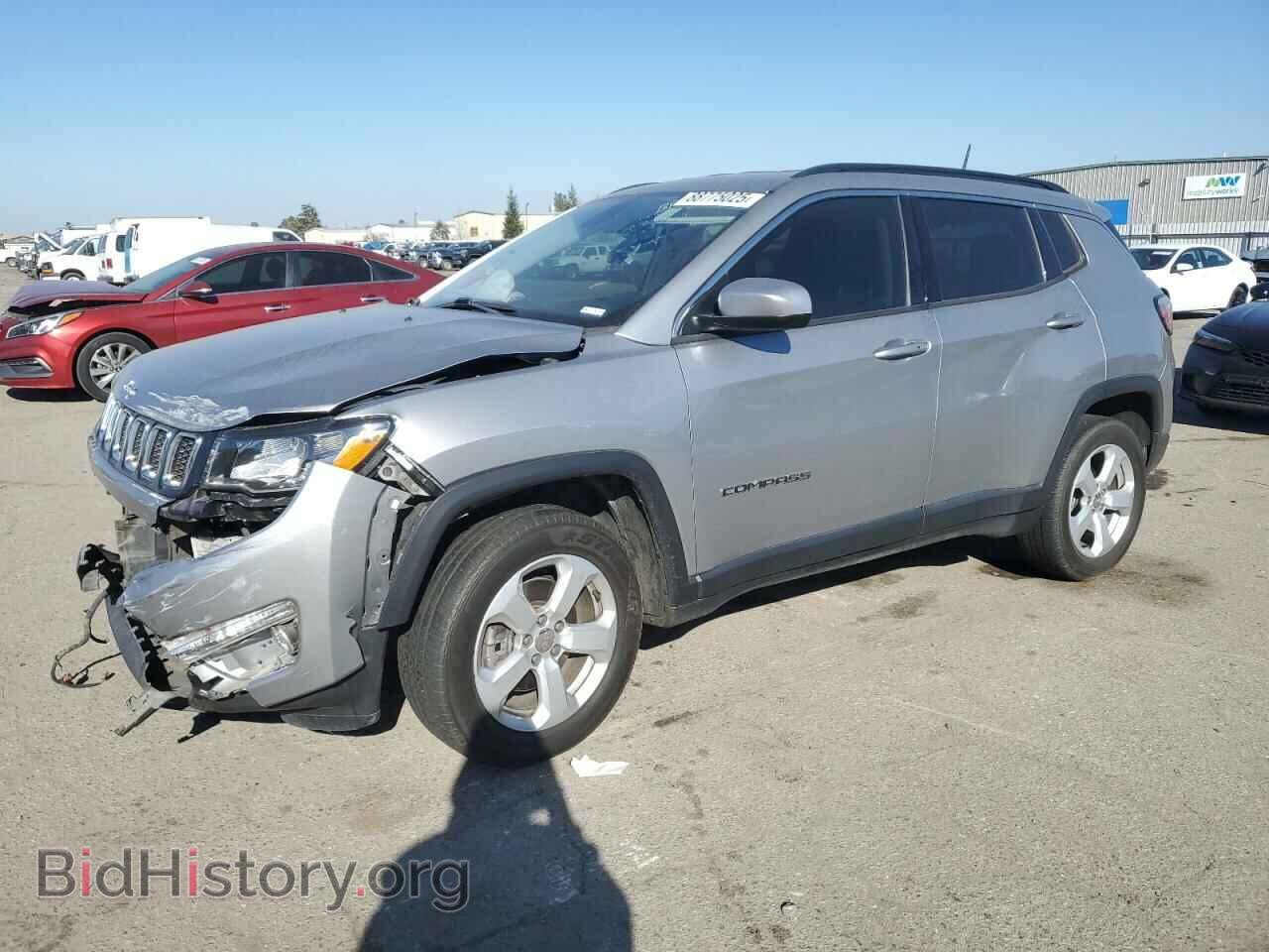 Фотография 3C4NJDBB9HT692430 - JEEP COMPASS 2017