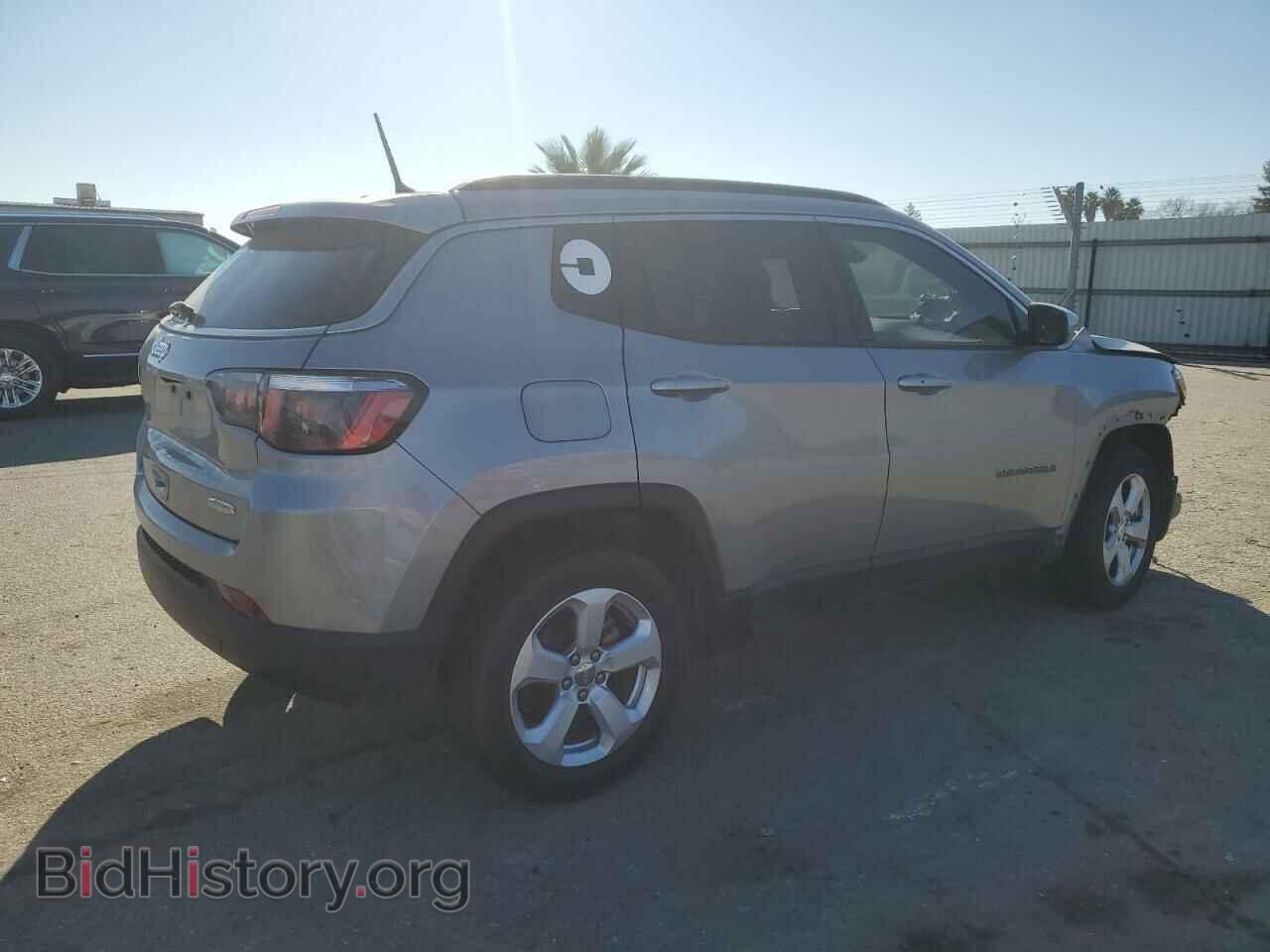 2017 JEEP COMPASS - VIN: 3C4NJDBB9HT692430 - Фото 3
