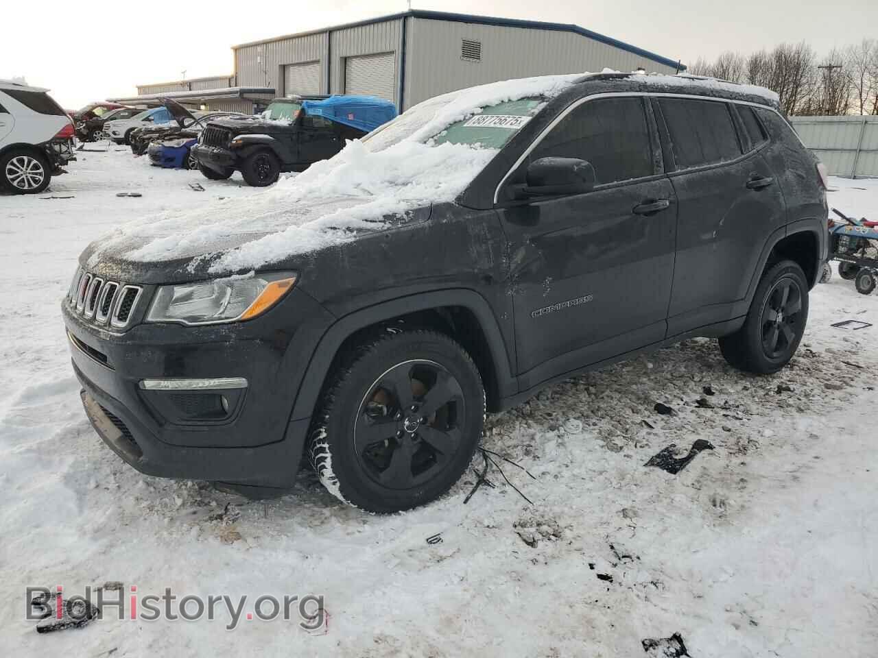 Photo 3C4NJDBB8HT651318 - JEEP COMPASS 2017