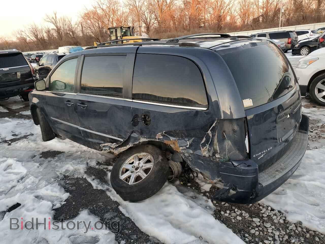 2009 CHRYSLER MINIVAN - VIN: 2A8HR54159R614949 - Photo 2