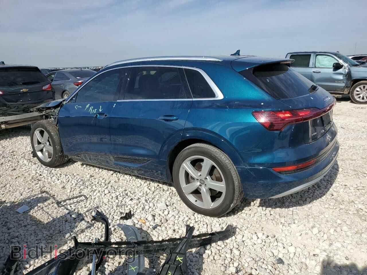 2019 AUDI E-TRON - VIN: WA1LABGE7KB020352 - Photo 2