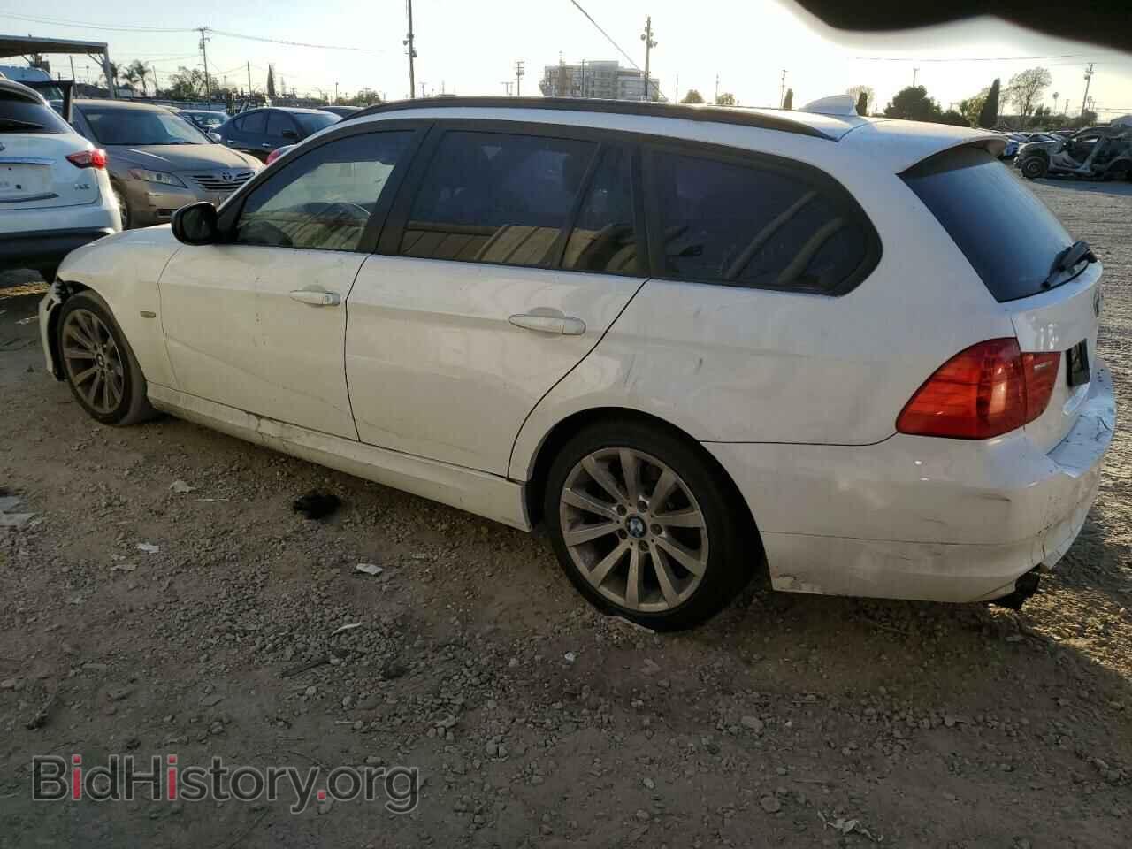 2012 BMW 3 SERIES - VIN: WBAUT9C58CA192235 - Фото 2