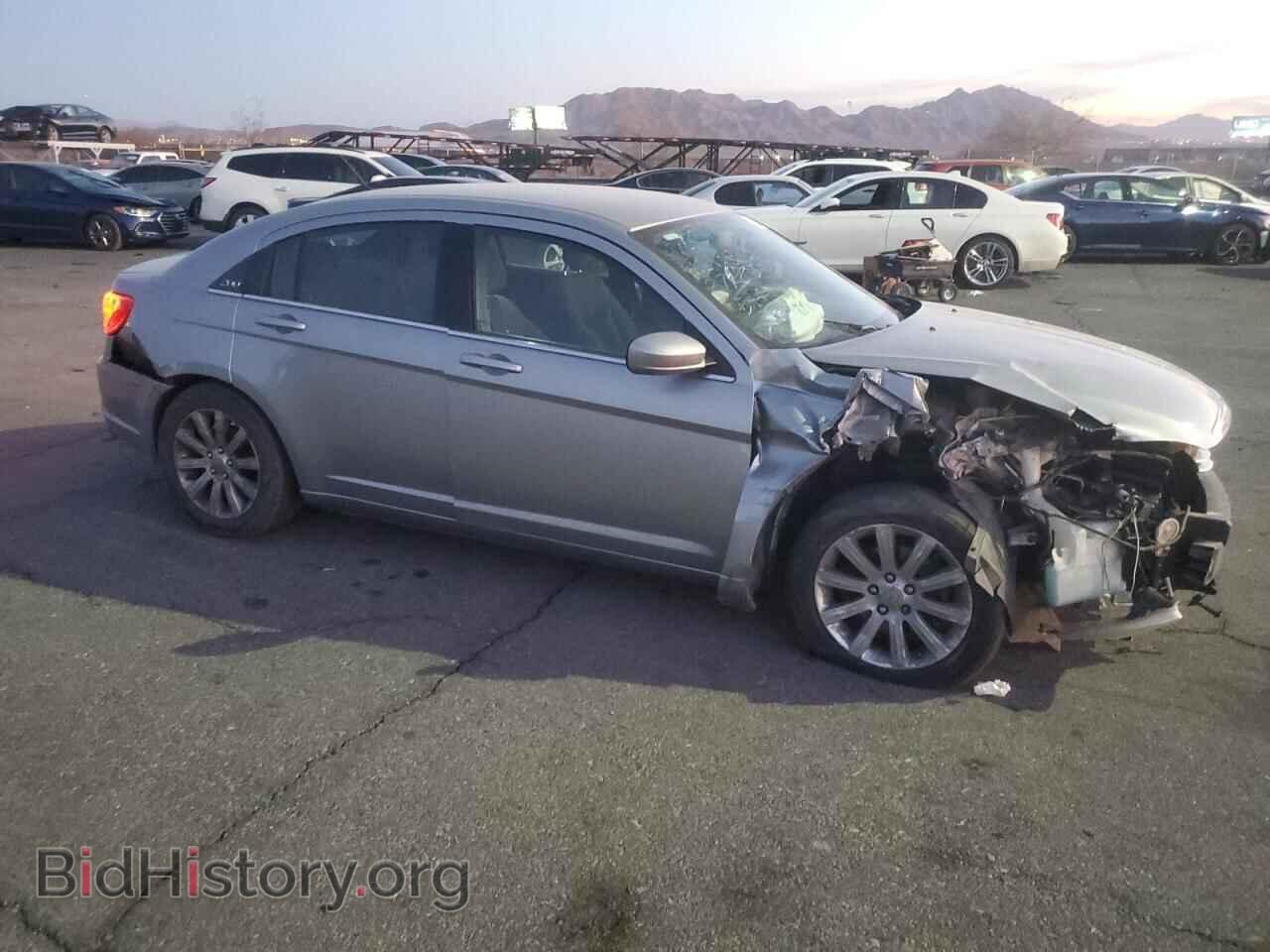 2013 CHRYSLER 200 - VIN: 1C3CCBBB2DN553003 - Photo 4
