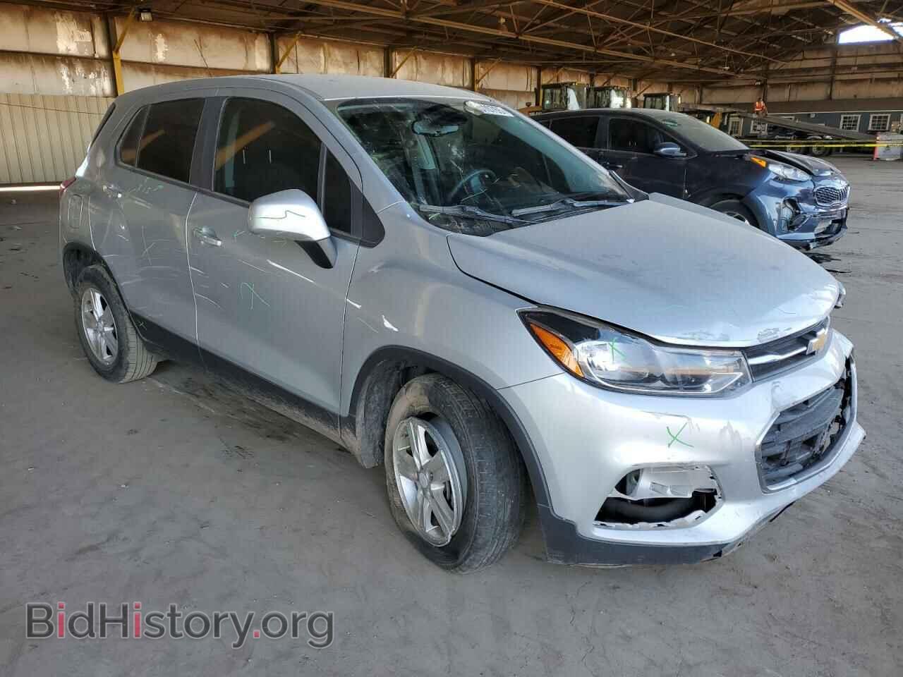 2020 CHEVROLET TRAX - VIN: 3GNCJNSB6LL309556 - Фото 4