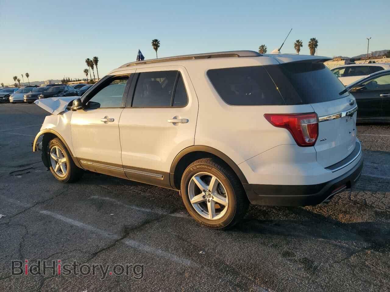 2018 FORD EXPLORER - VIN: 1FM5K7DHXJGB44037 - Photo 2