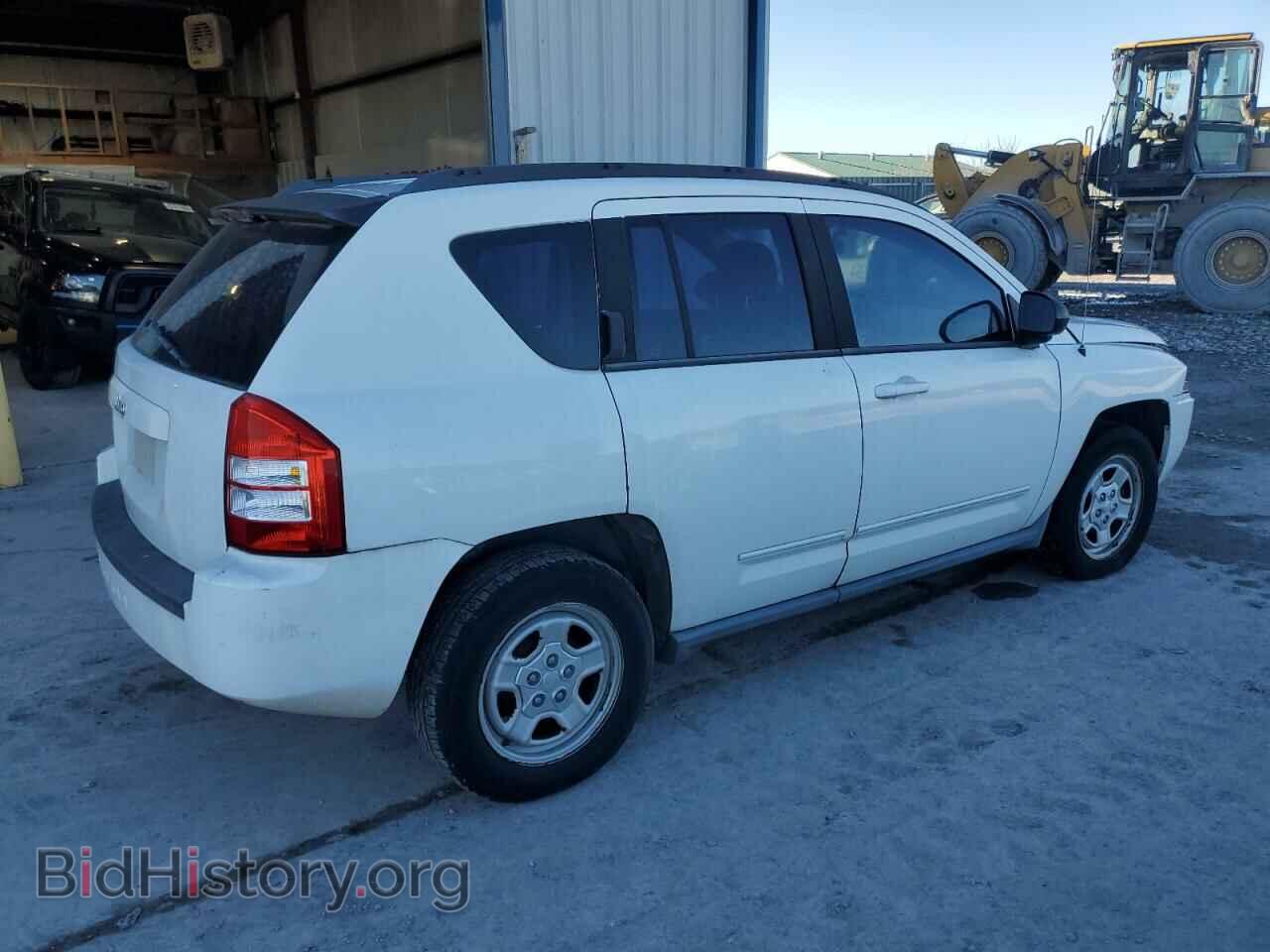 2010 JEEP COMPASS - VIN: 1J4NT4FB8AD562164 - Фото 3