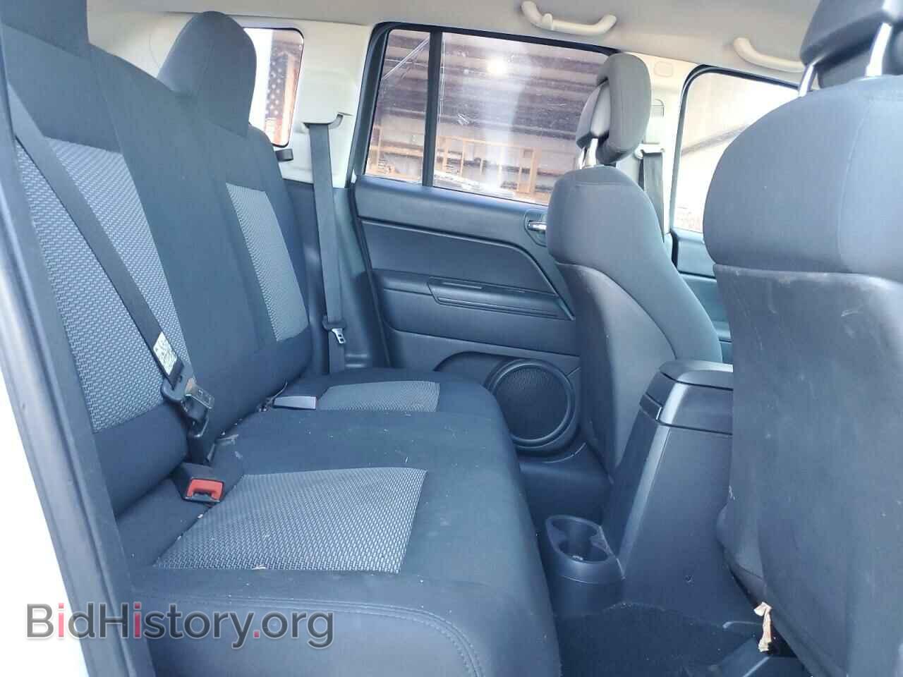 2010 JEEP COMPASS - VIN: 1J4NT4FB8AD562164 - Фото 10