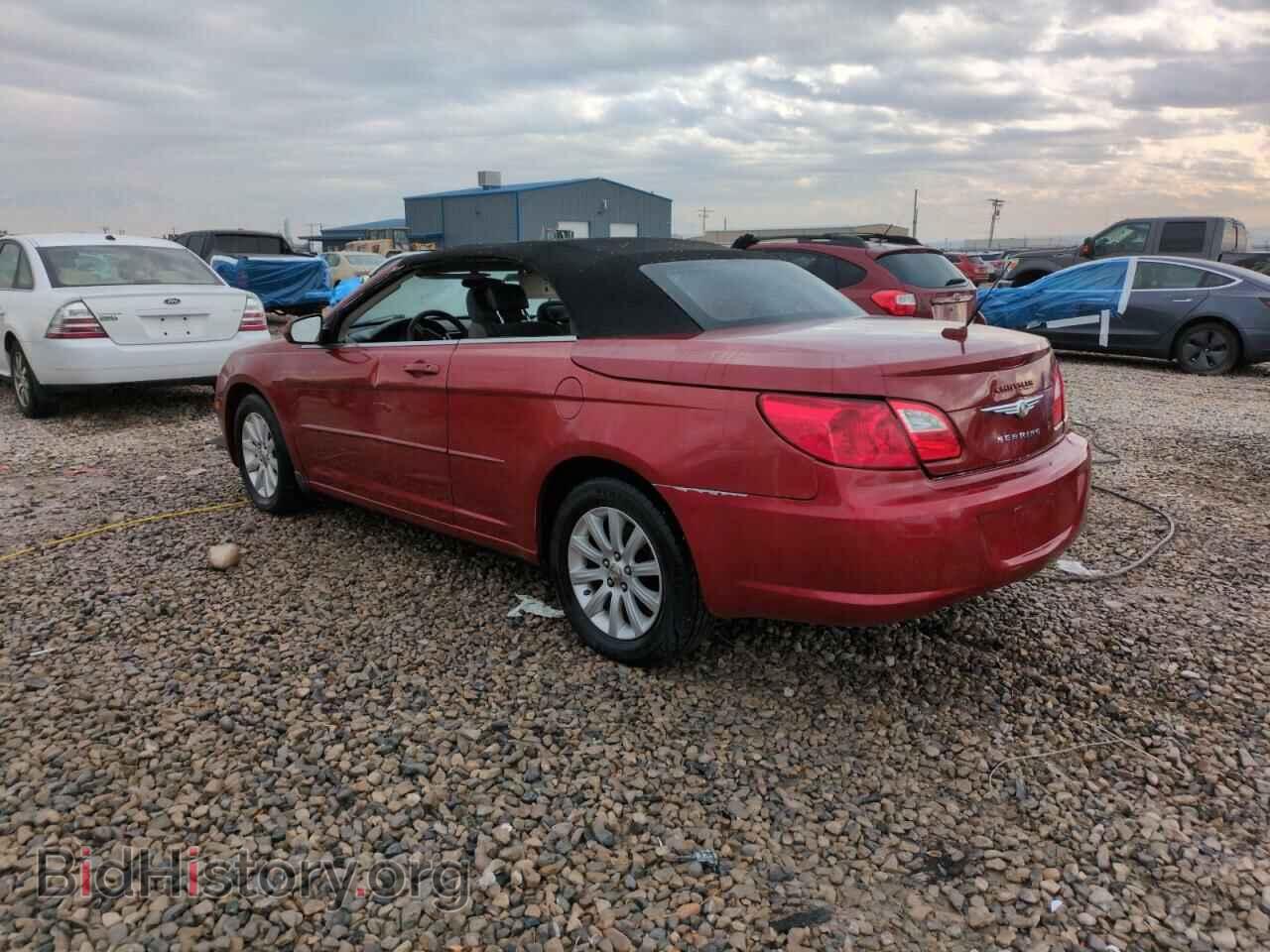 2010 CHRYSLER SEBRING - VIN: 1C3BC5ED5AN127960 - Фото 2