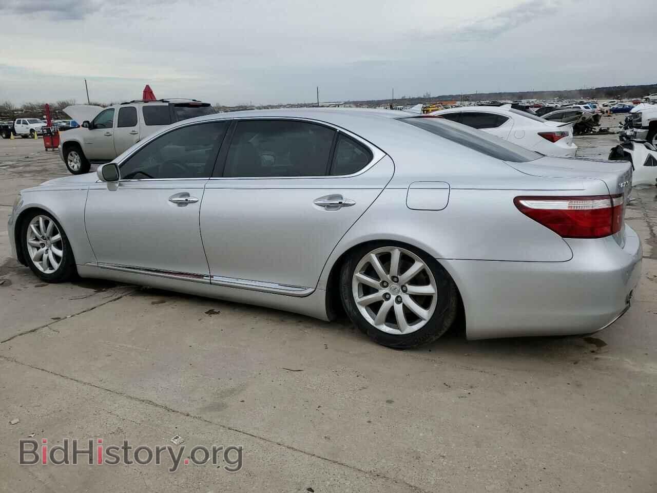 2008 LEXUS LS460 - VIN: JTHGL46F185024541 - Photo 2