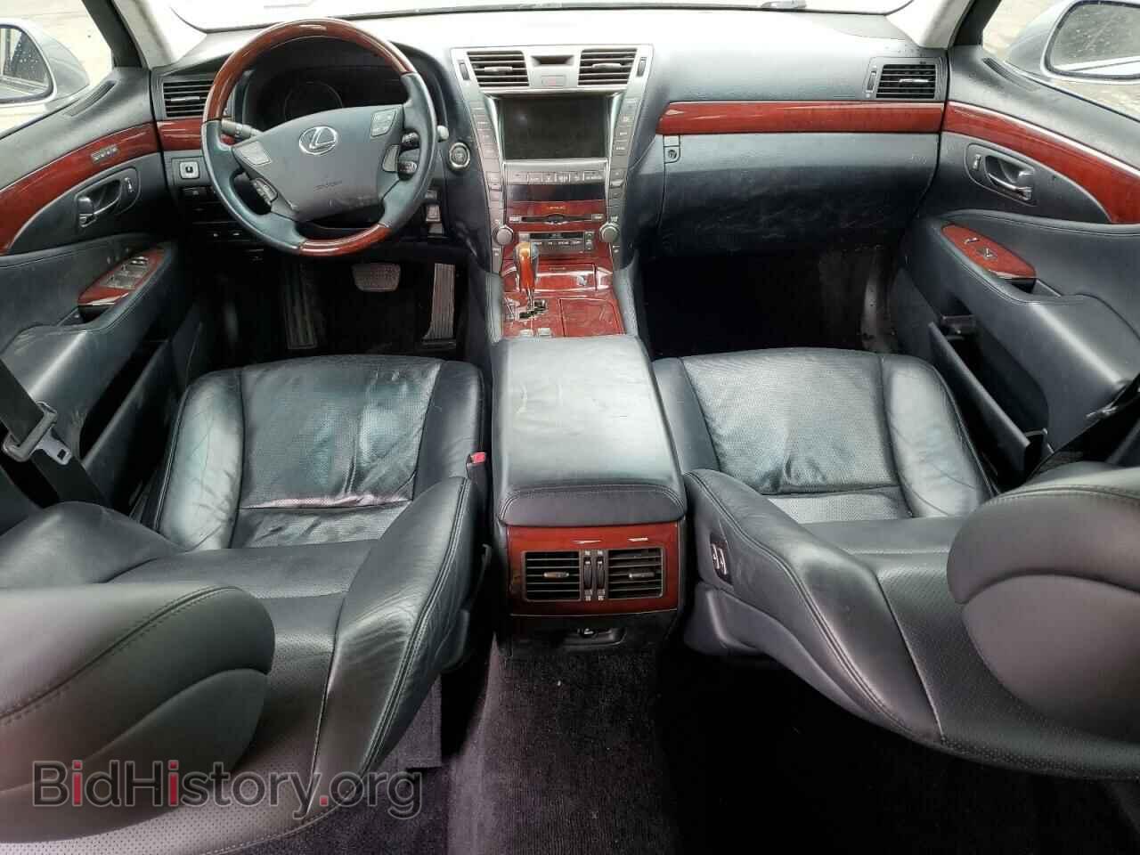 2008 LEXUS LS460 - VIN: JTHGL46F185024541 - Photo 8