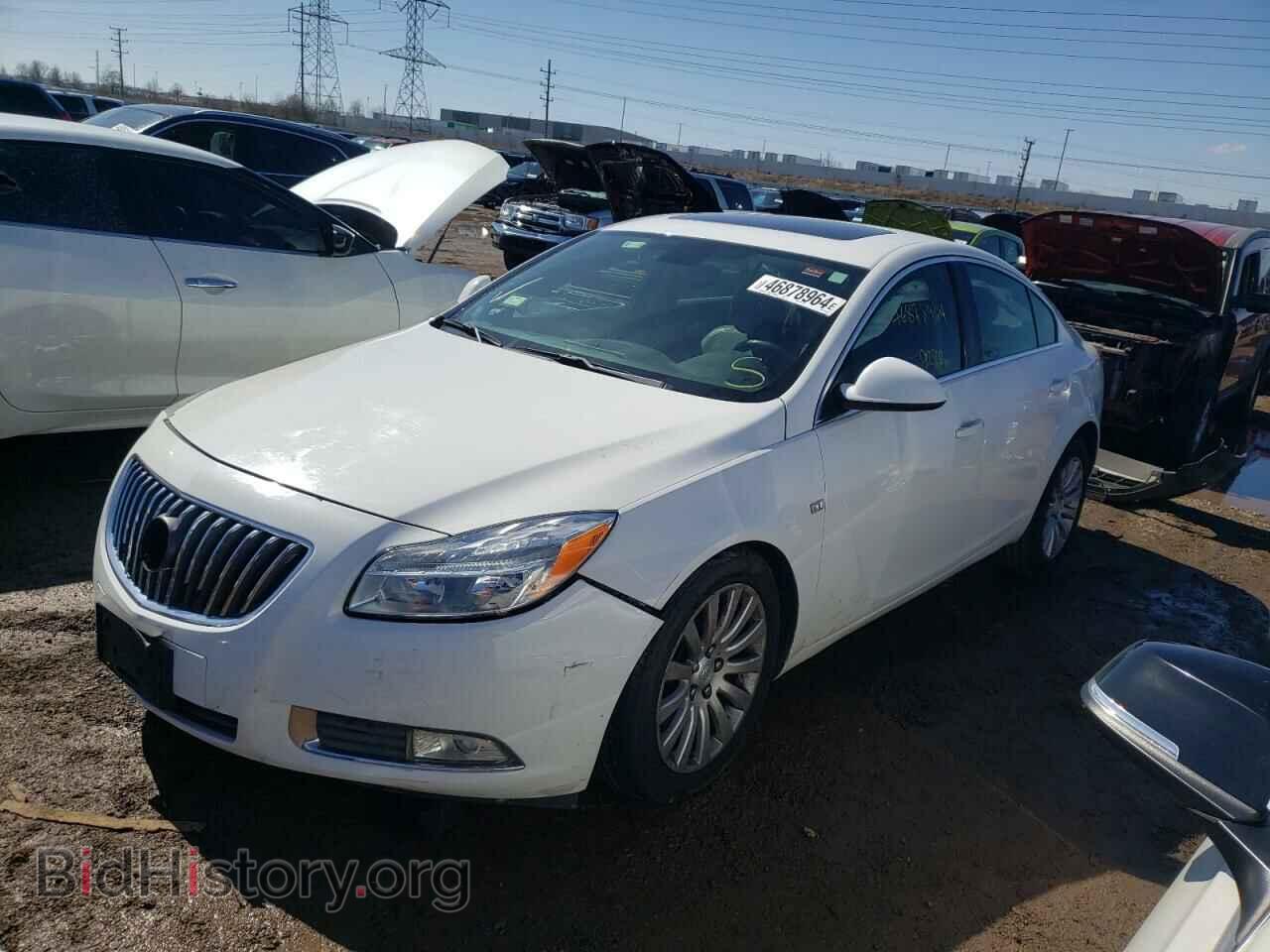 Photo W04GW5EV7B1098823 - BUICK REGAL 2011