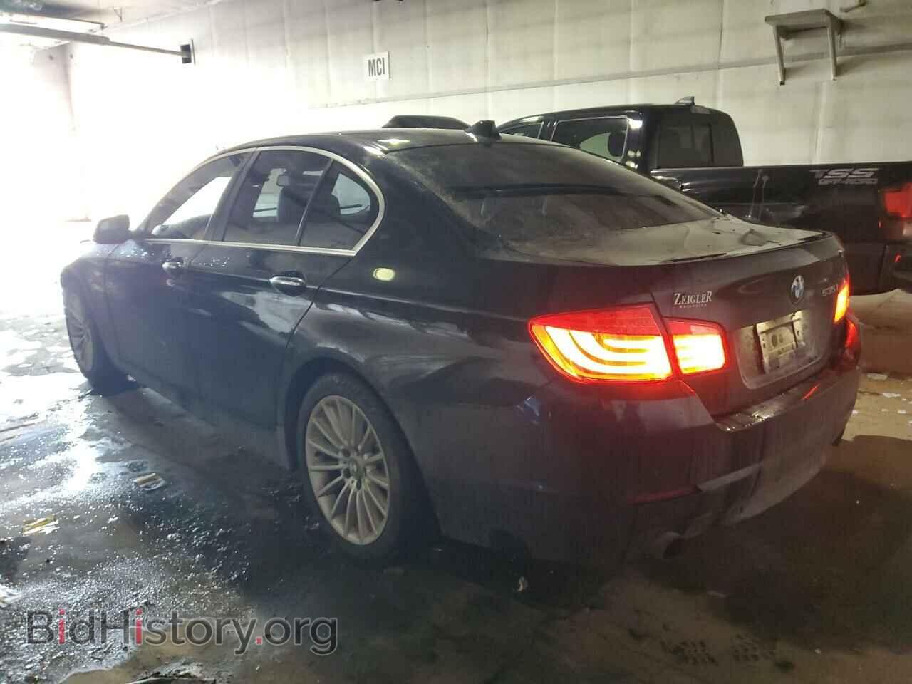 2011 BMW 5 SERIES - VIN: WBAFU7C53BDU54427 - Фото 2