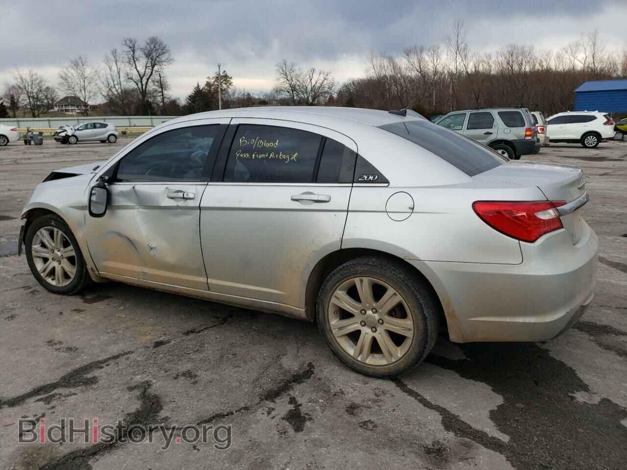 2012 CHRYSLER 200 - VIN: 1C3CCBBB9CN125038 - Фото 2