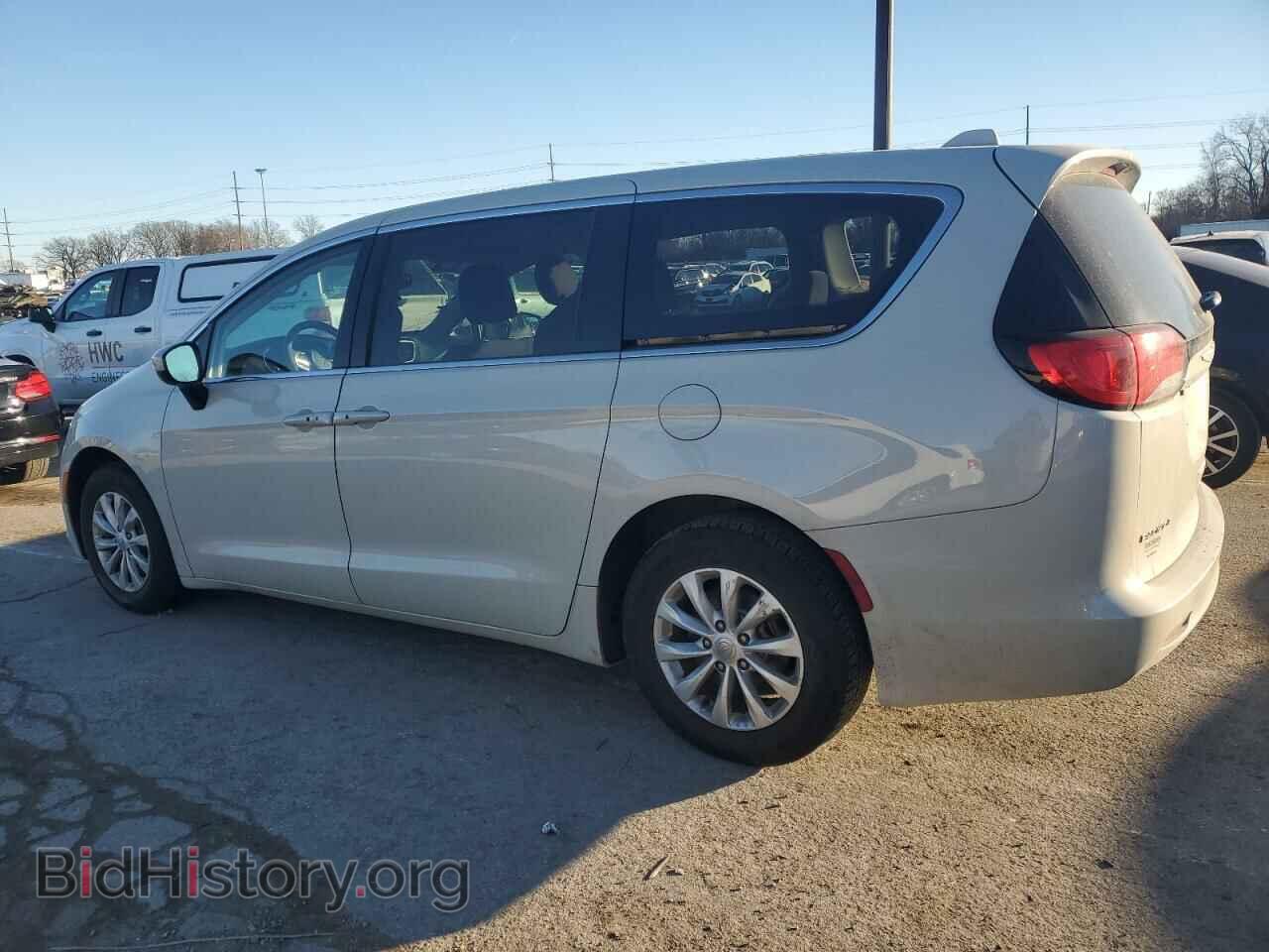 2017 CHRYSLER PACIFICA - VIN: 2C4RC1DG4HR585324 - Photo 2