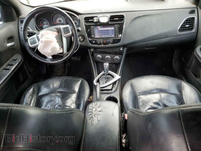 2012 Chrysler 200 (VIN 1C3CCBCB5CN283584) — photo 8 of 13