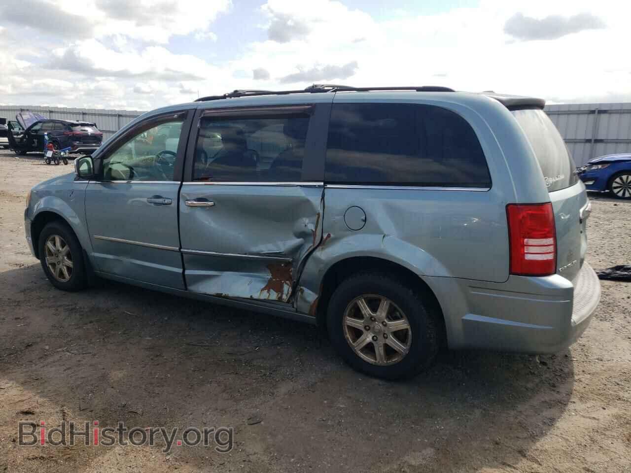 2009 CHRYSLER MINIVAN - VIN: 2A8HR54109R609738 - Фото 2