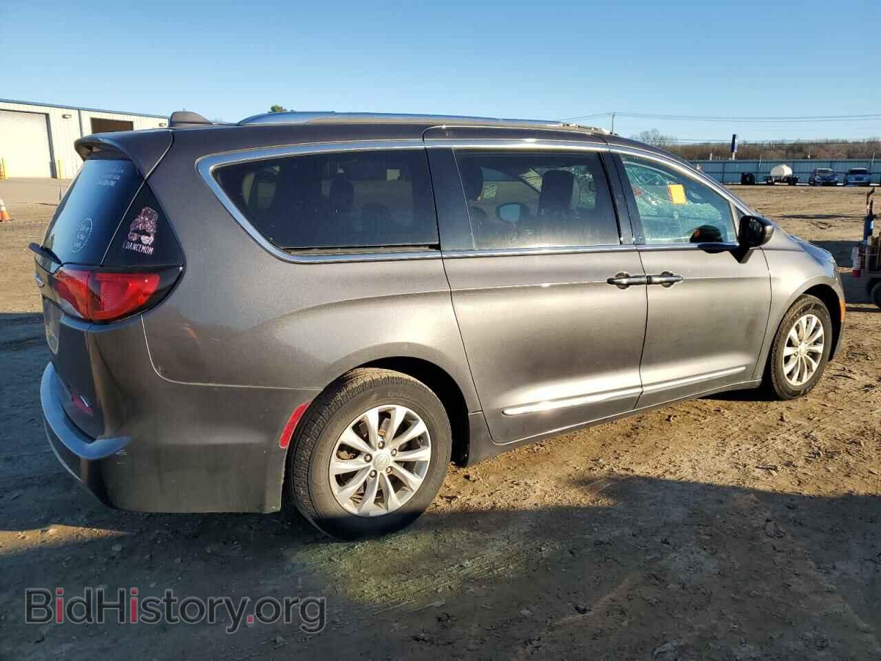 2018 CHRYSLER PACIFICA - VIN: 2C4RC1BG7JR185802 - Photo 3